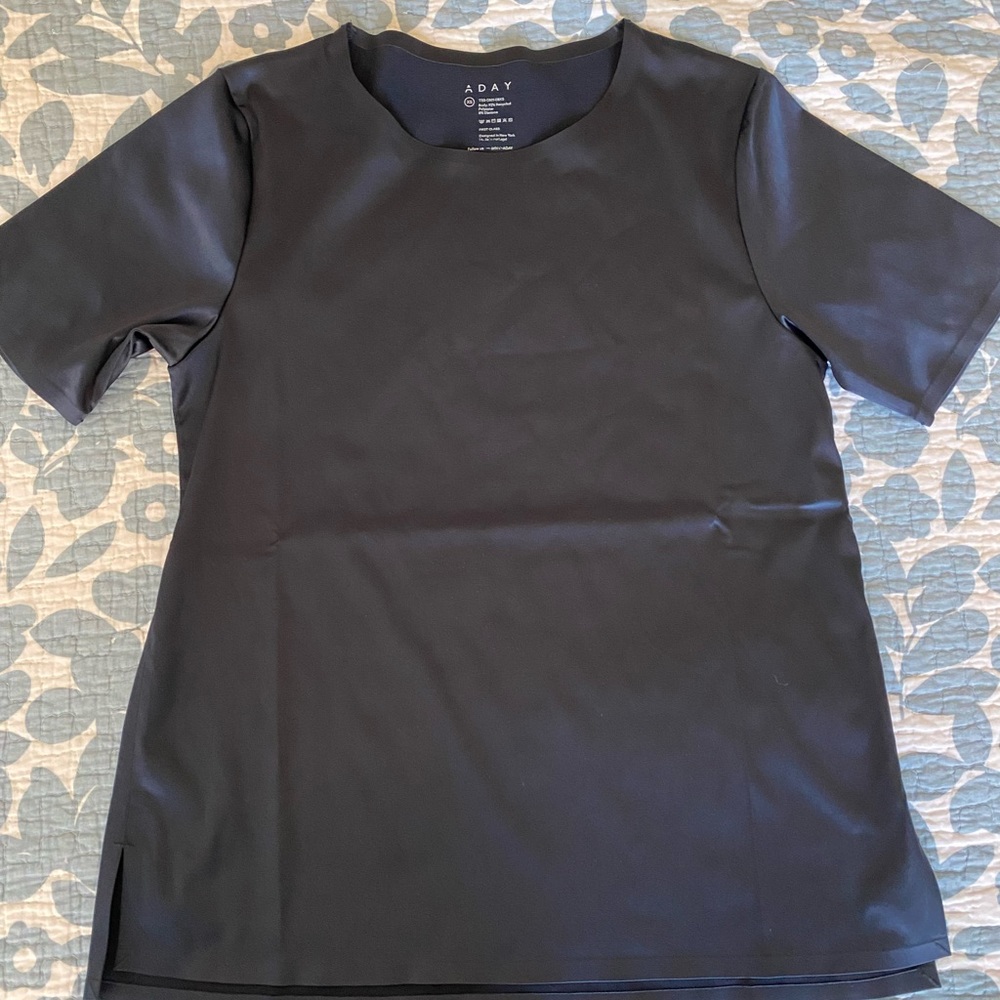 Aday Black Crew Neck Tshirt